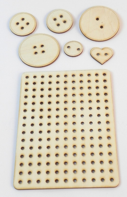 Provlíkačka s knoflíky